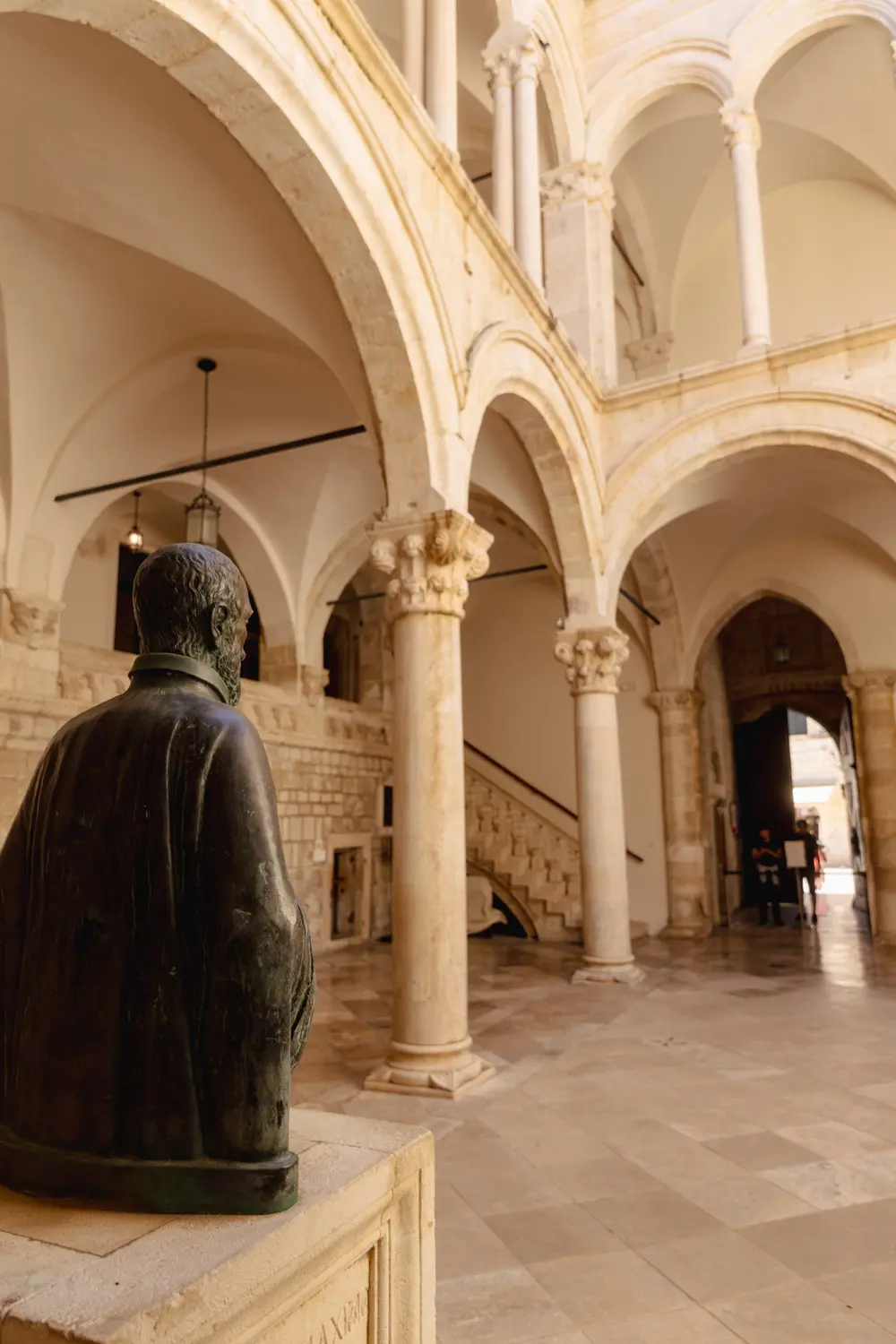 dubrovnik travel guide pass