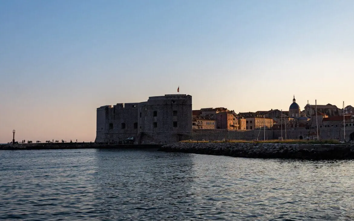 how to travel split to dubrovnik