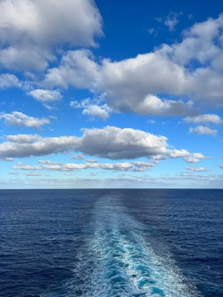 17 CRUISE TIPS AND TRICKS: THINGS YOU NEED TO KNOW BEFORE GOING