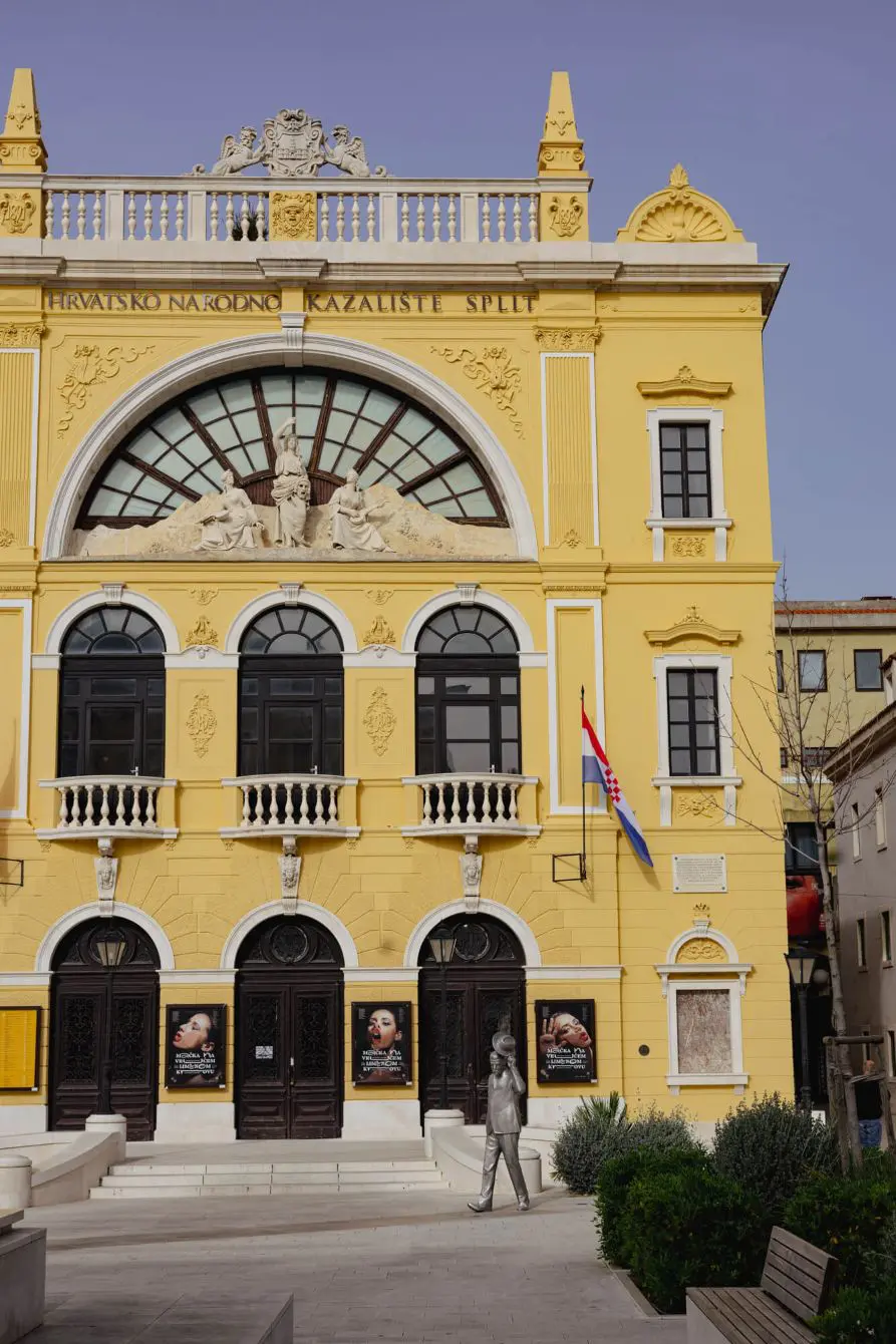 ONE DAY IN SPLIT split cruise port