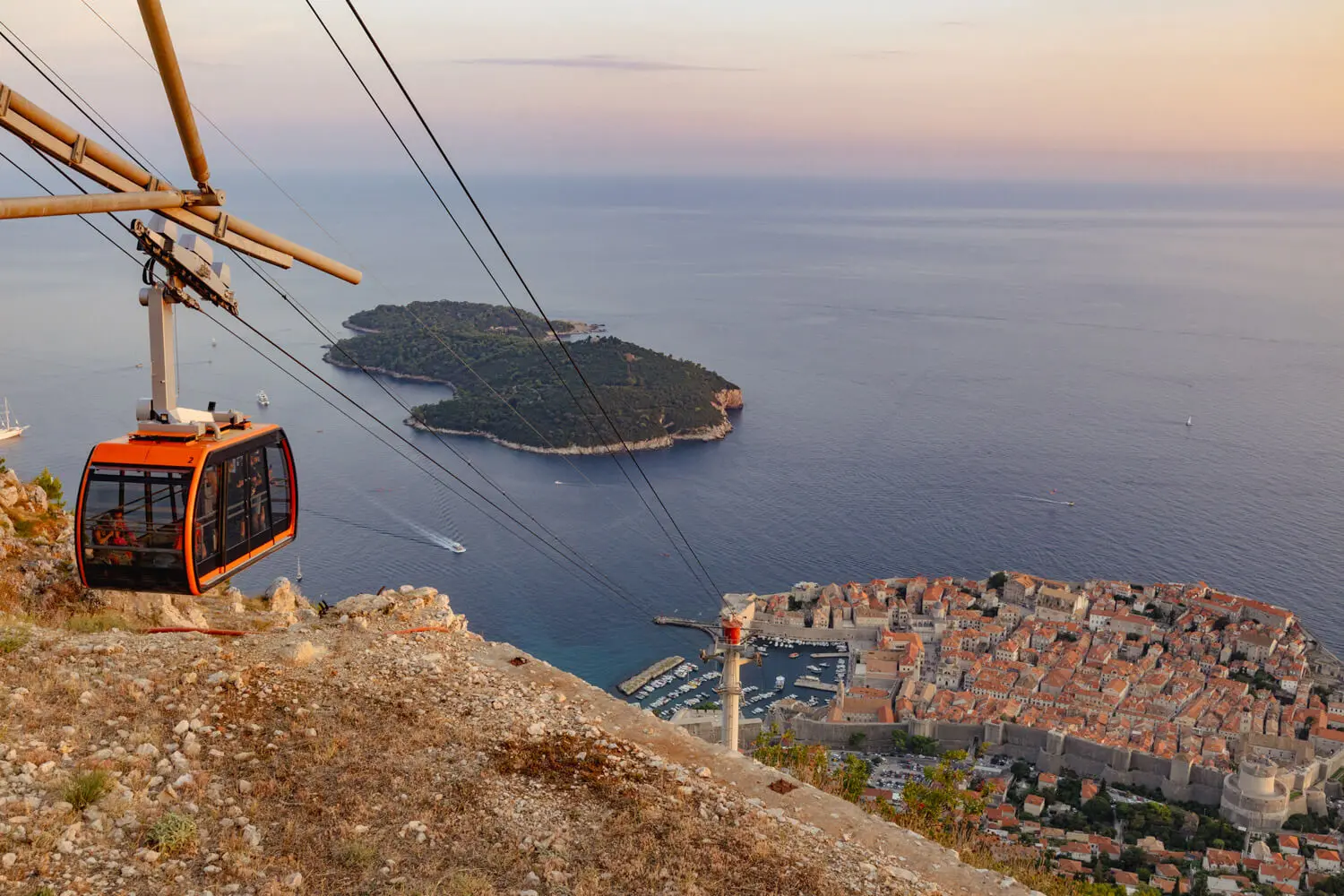 DUBROVNIK CABLE CAR - MOUNT SRĐ