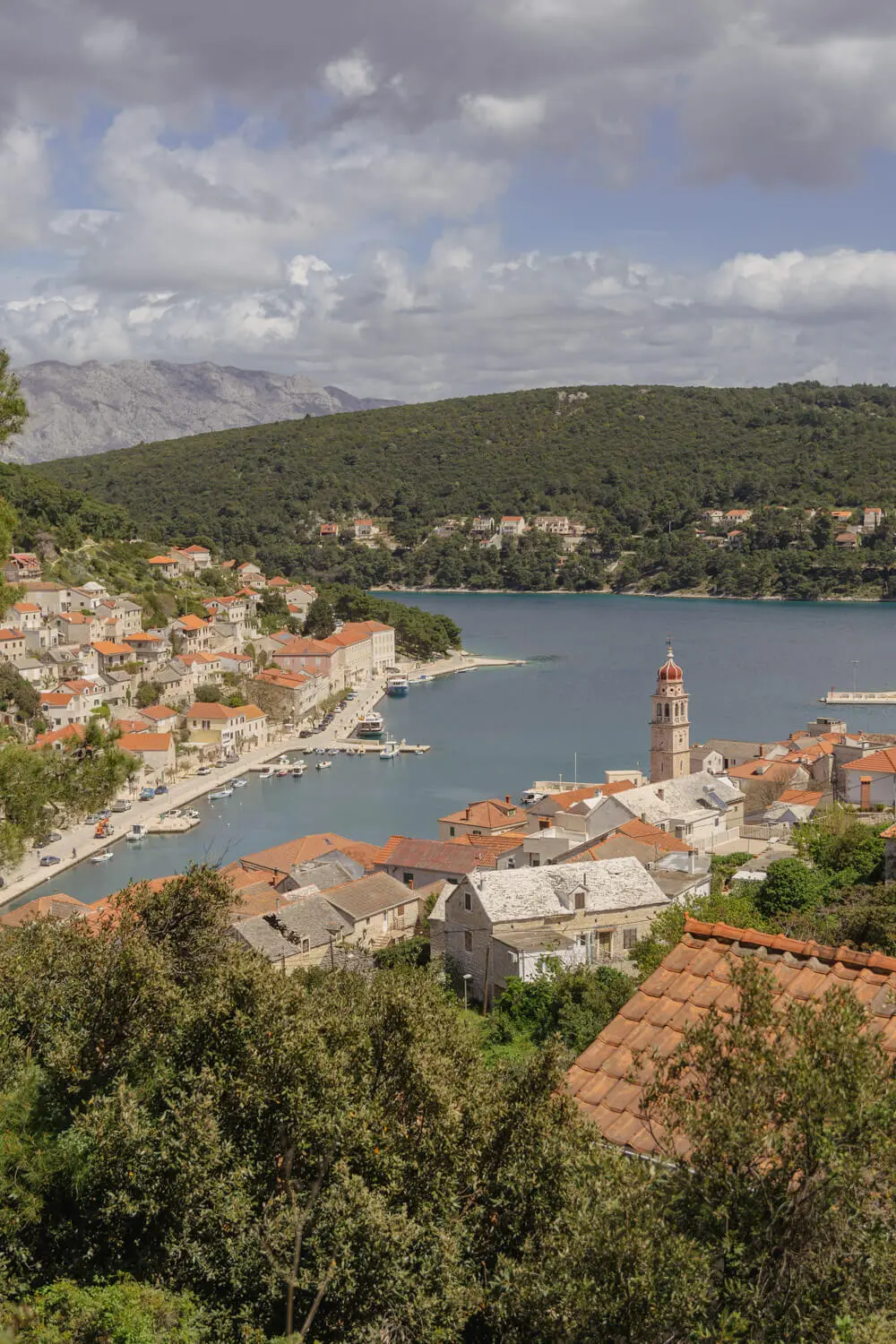 Split island hopping