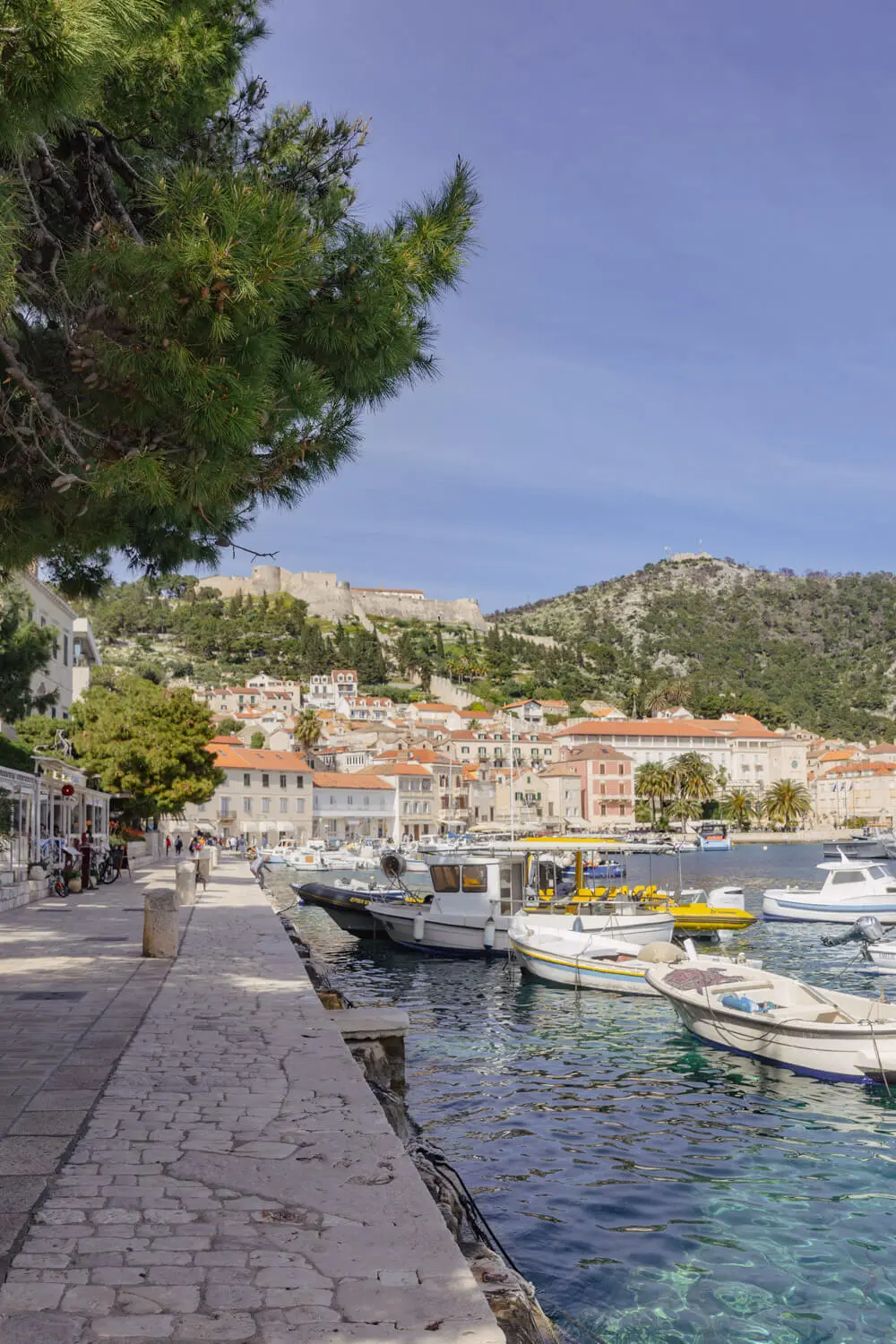 Split island hopping