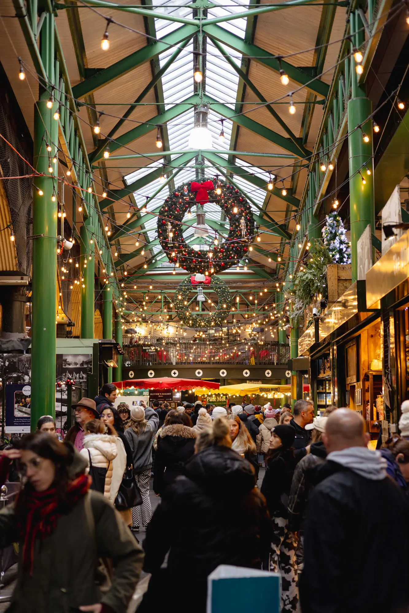 LONDON CHRISTMAS WALKING TOUR