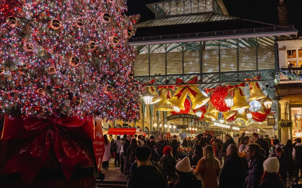 LONDON CHRISTMAS WALKING TOUR - COVENT GARDEN