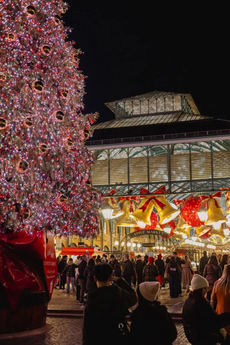LONDON CHRISTMAS WALKING TOUR