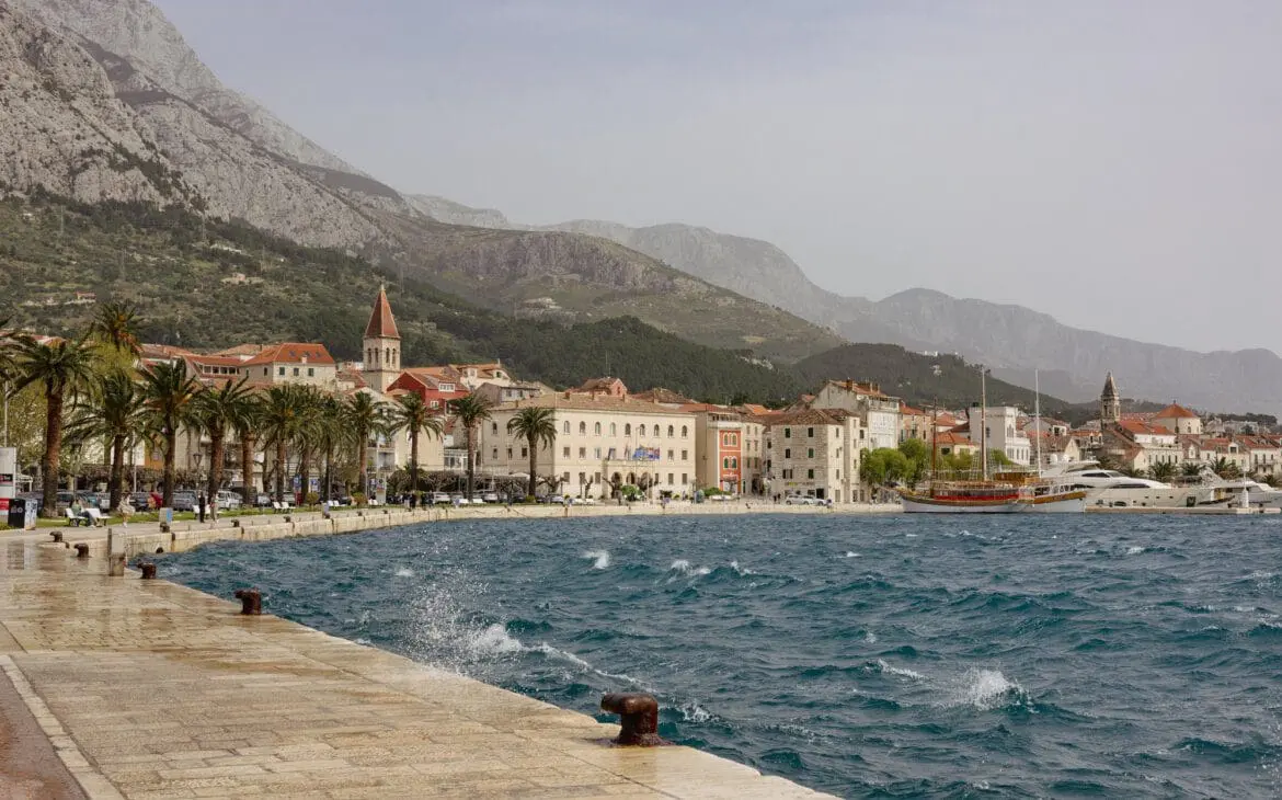 IS CROATIA EXPENSIVE makarska
