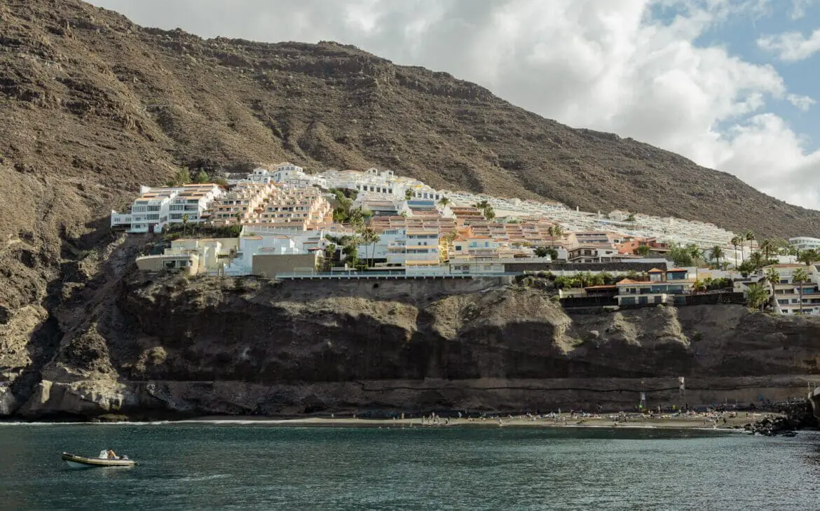 LOS GIGANTES