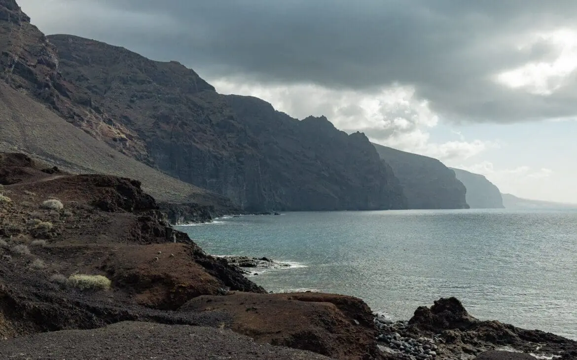 LOS GIGANTES