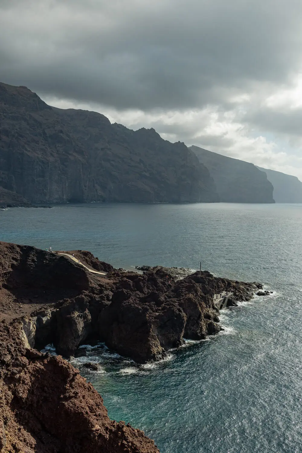 LOS GIGANTES