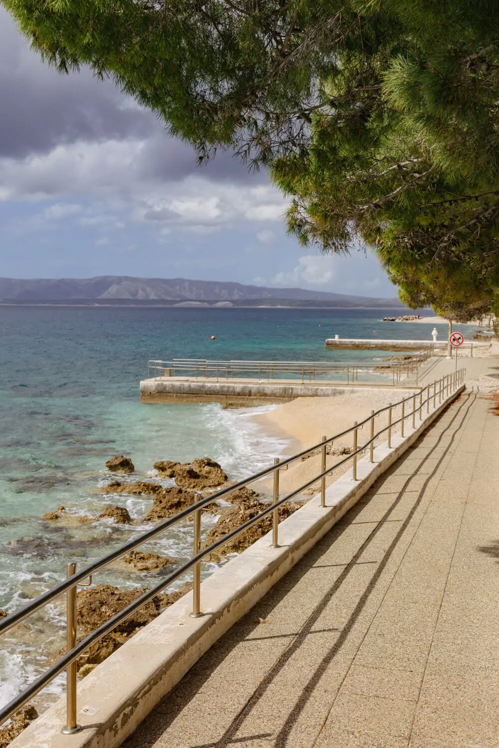 beaches on brac