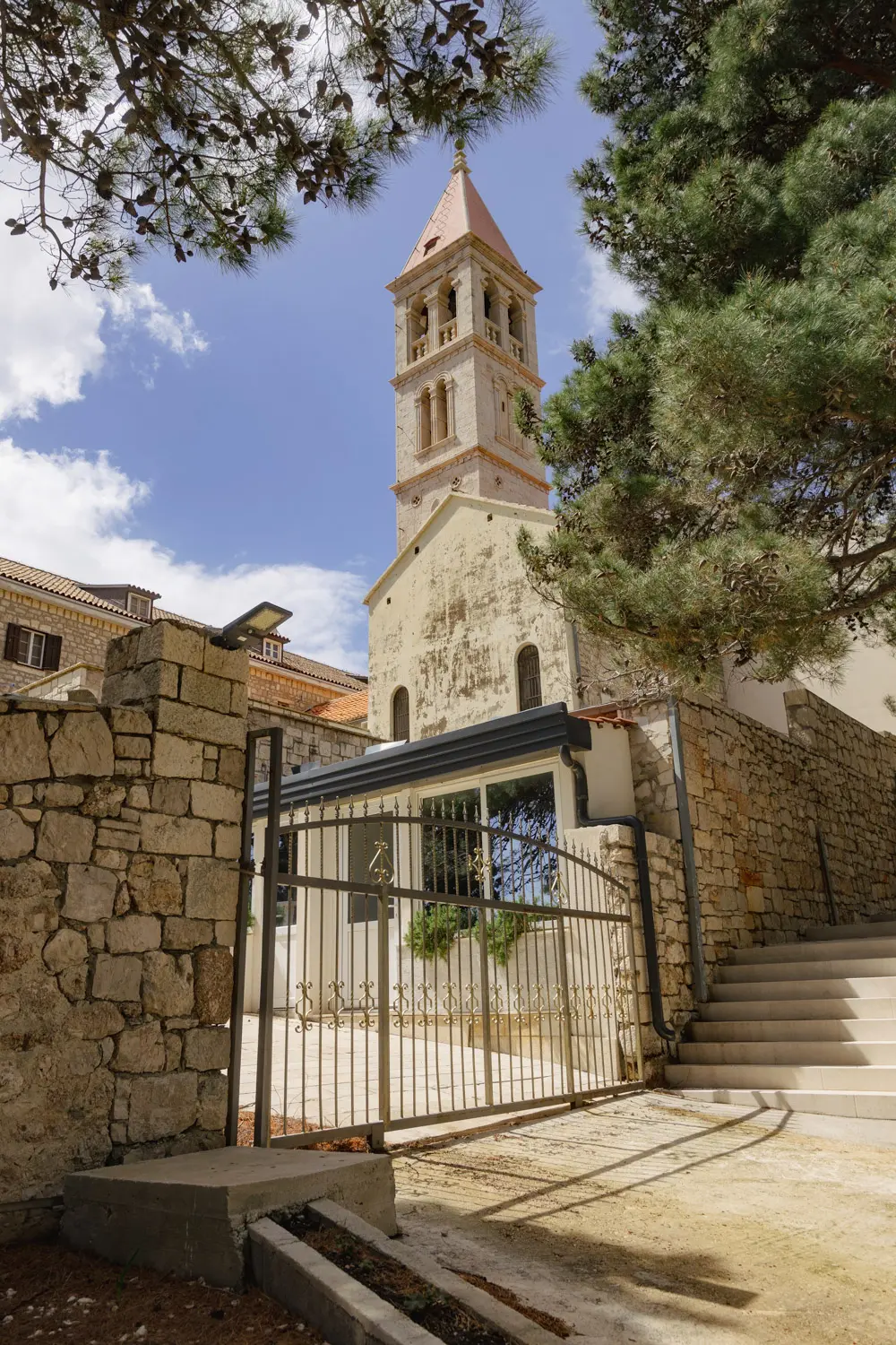 Split to Brac