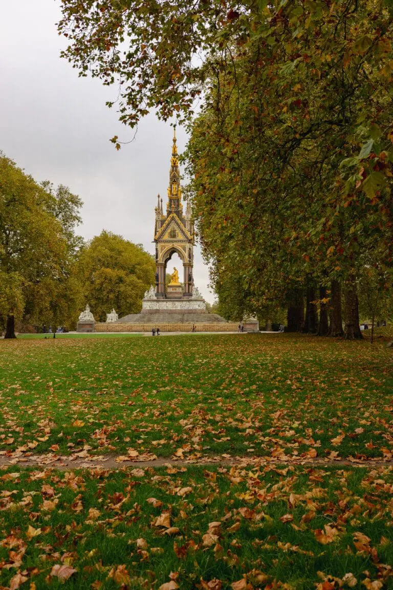 THINGS TO DO IN HYDE PARK