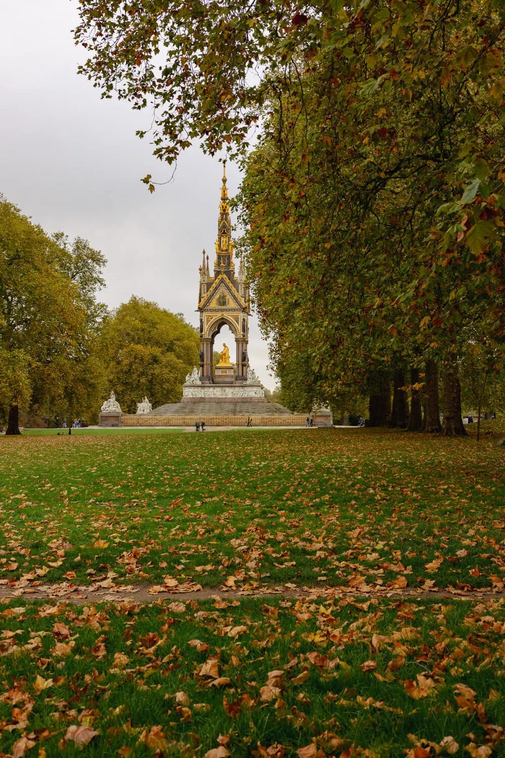 THINGS TO DO IN HYDE PARK