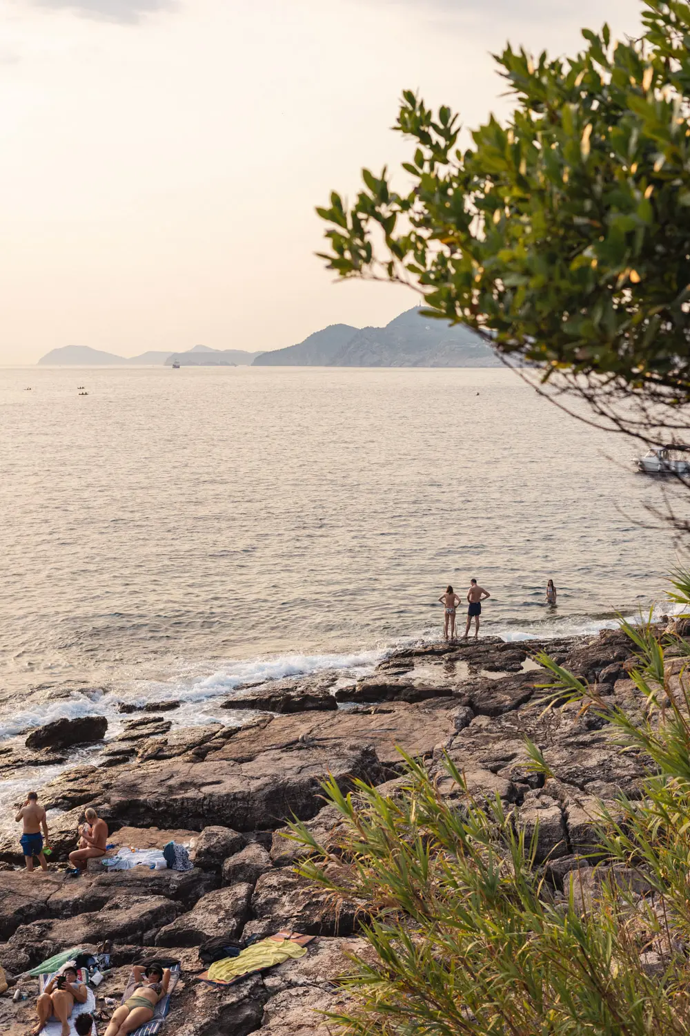 cliff jumping in dubrovnik