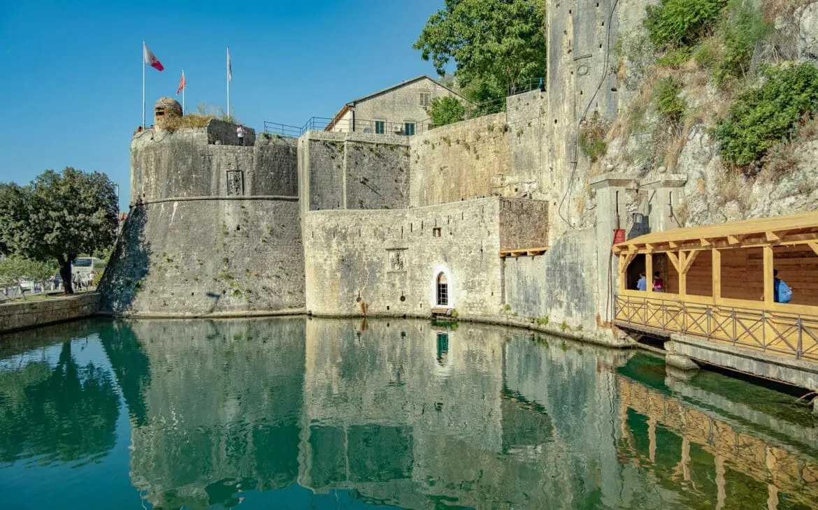dubrovnik to montenegro