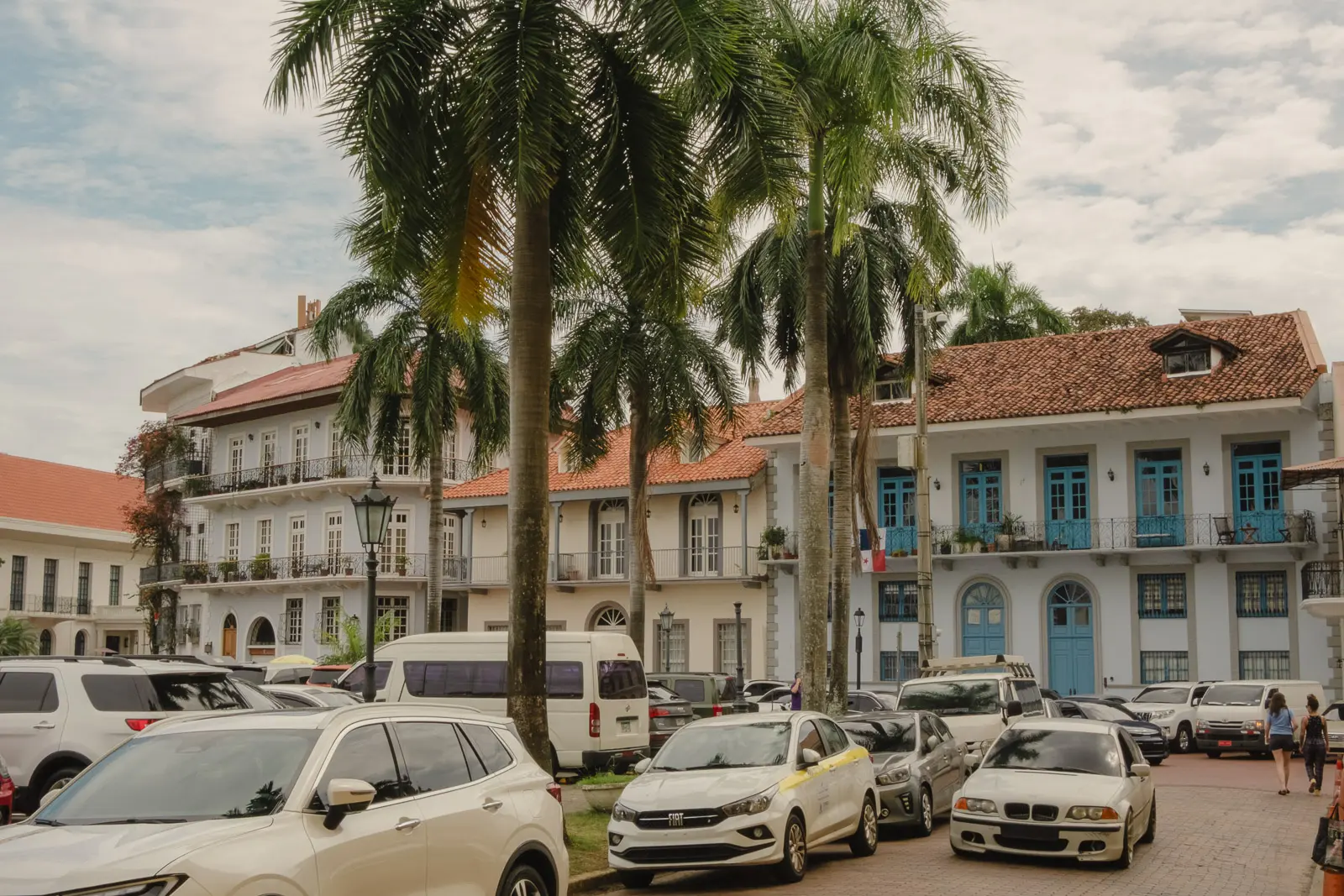 colon to panama city