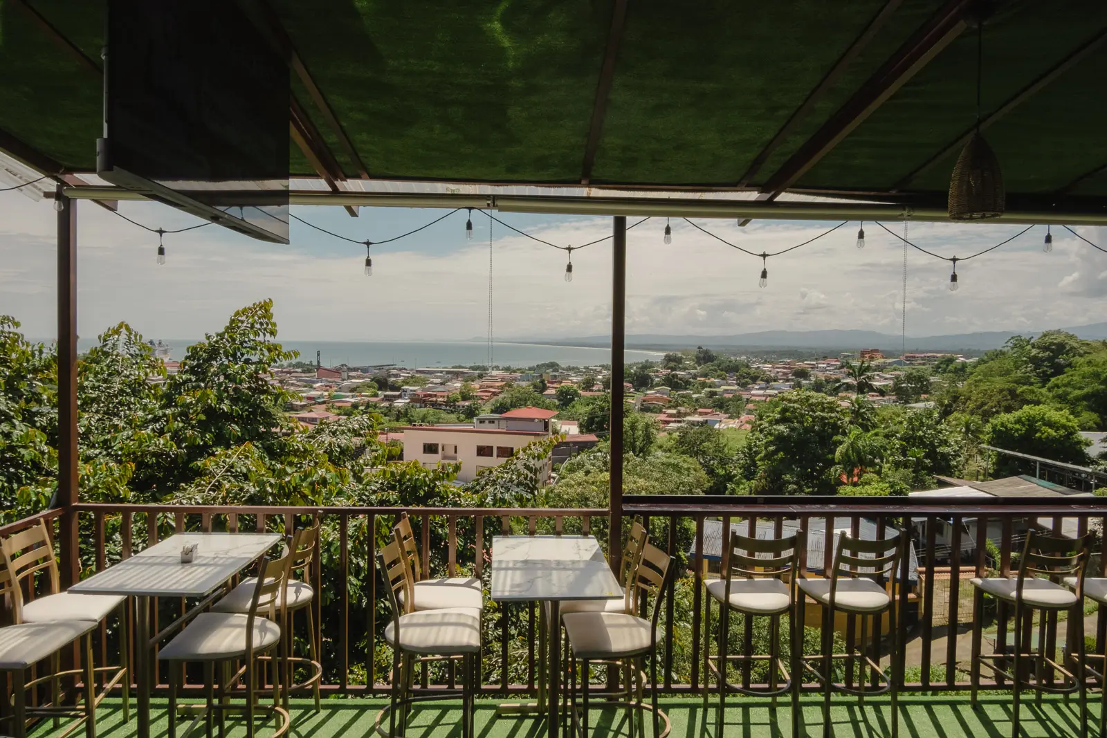 things to do in puerto limon