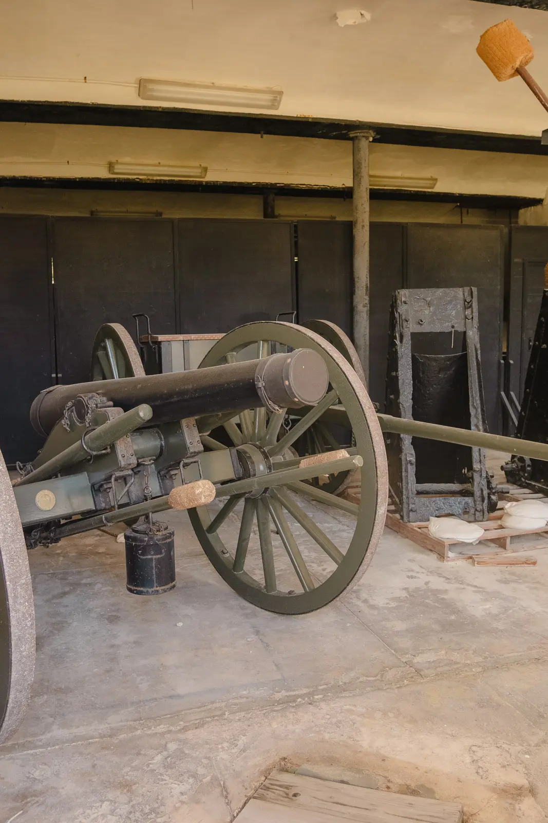 fort zachary taylor 
state park