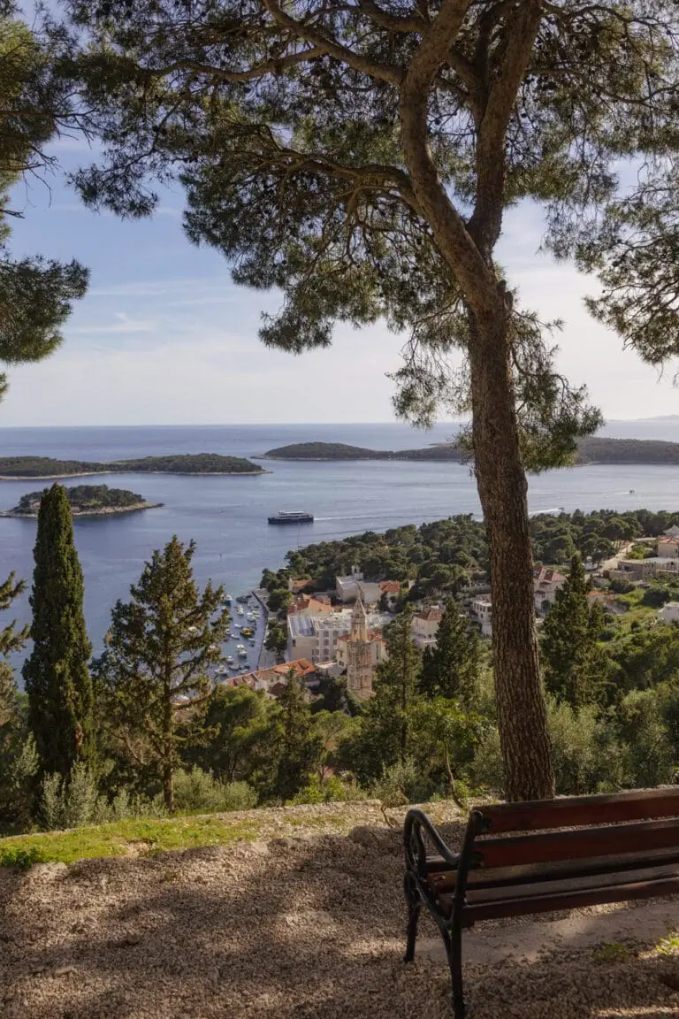 is hvar worth visiting