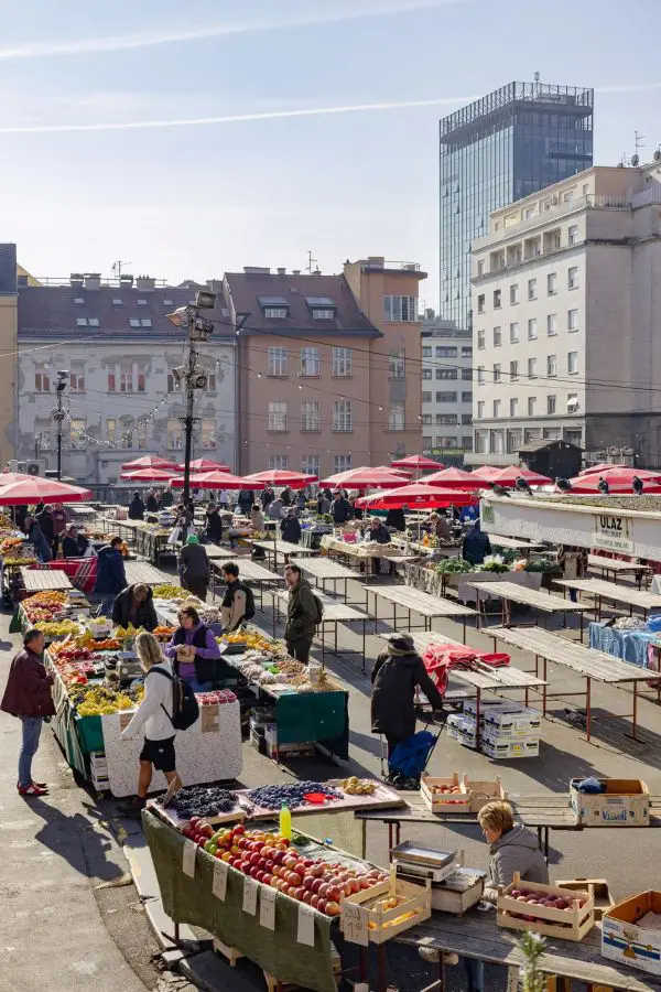 how to get to plitvice lakes from zagreb