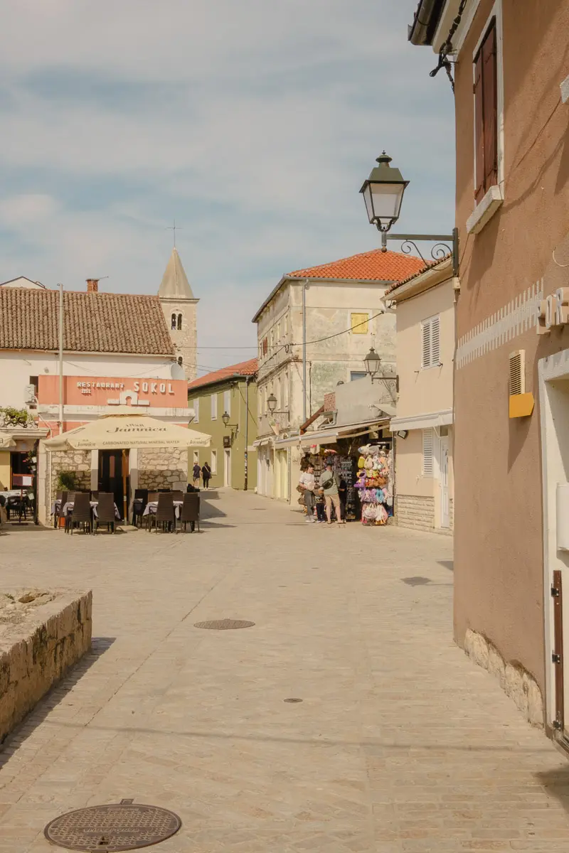 things to do in nin